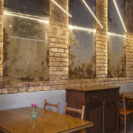 Savamala Place Bed & Breakfast 3*